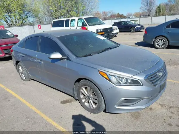 5NPE24AF2GH350608 2016 HYUNDAI SONATA - Image 1