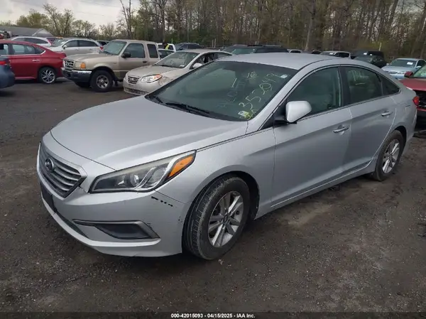 5NPE24AF2GH352049 2016 HYUNDAI SONATA - Image 2
