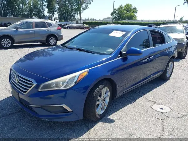 5NPE24AF2GH357168 2016 HYUNDAI SONATA - Image 2