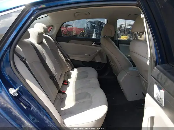 5NPE24AF2GH361902 2016 HYUNDAI SONATA - Image 8