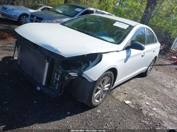 5NPE24AF2GH370230 2016 HYUNDAI SONATA - Image 2