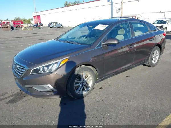 5NPE24AF2GH371555 2016 HYUNDAI SONATA - Image 2