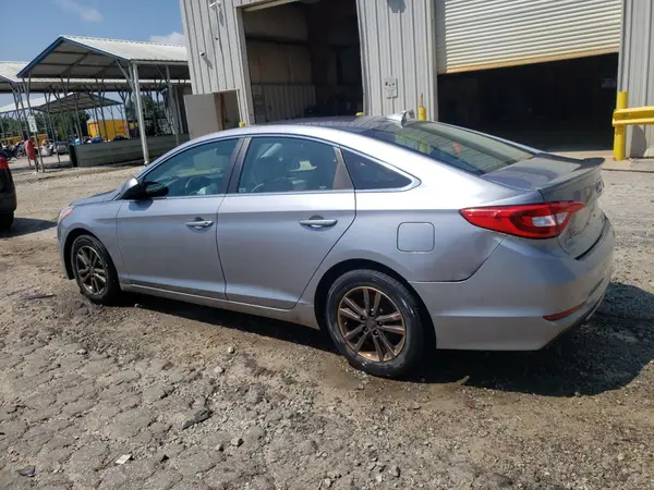 5NPE24AF2GH372477 2016 HYUNDAI SONATA - Image 2