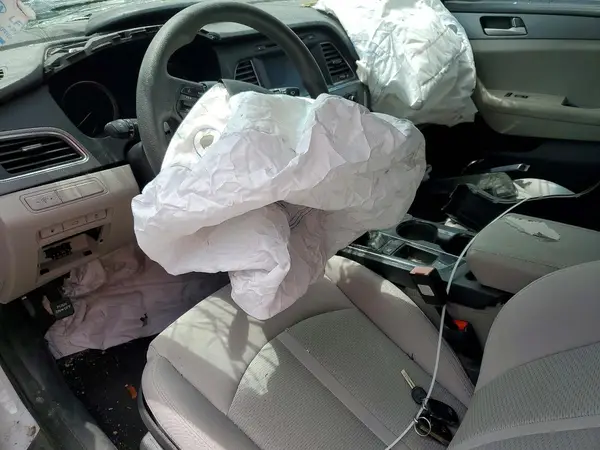 5NPE24AF2GH377226 2016 HYUNDAI SONATA - Image 8