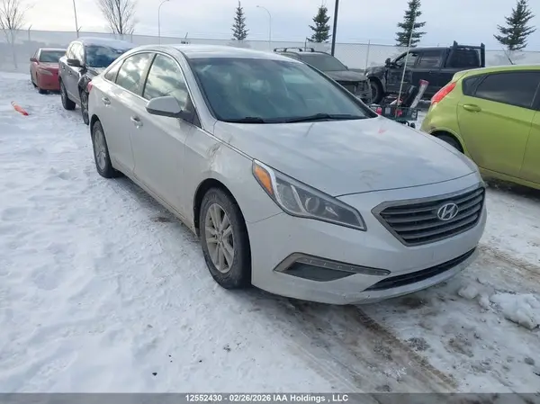 5NPE24AF2GH379459 2016 HYUNDAI SONATA - Image 1