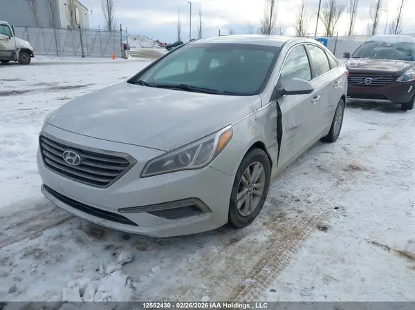 5NPE24AF2GH379459 2016 HYUNDAI SONATA - Image 2
