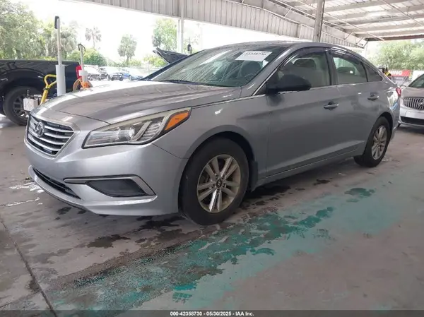 5NPE24AF2GH380210 2016 HYUNDAI SONATA - Image 2
