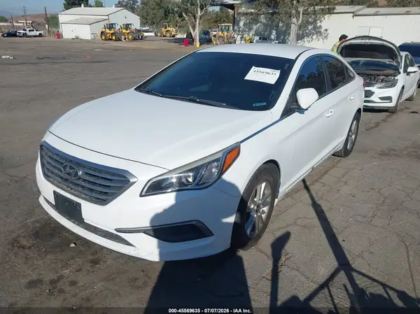 5NPE24AF2GH382782 2016 HYUNDAI SONATA - Image 2