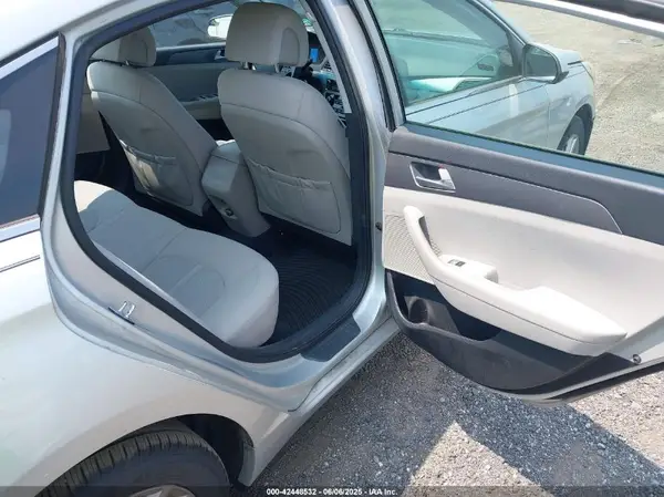 5NPE24AF2GH383155 2016 HYUNDAI SONATA - Image 8