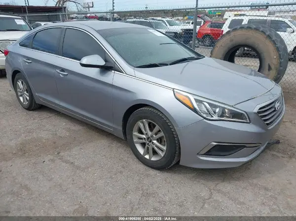 5NPE24AF2GH384029 2016 HYUNDAI SONATA - Image 1