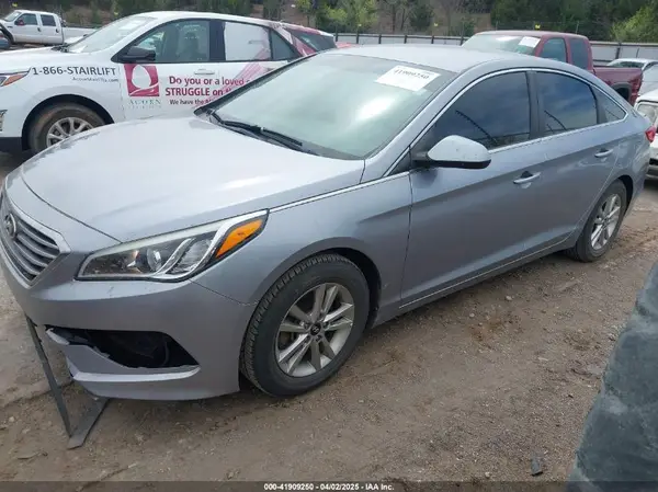 5NPE24AF2GH384029 2016 HYUNDAI SONATA - Image 2