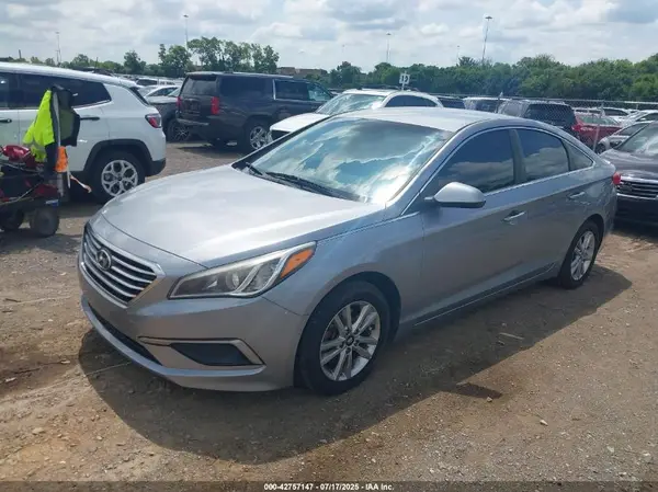 5NPE24AF2GH386203 2016 HYUNDAI SONATA - Image 2