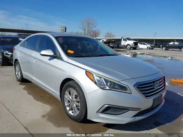 5NPE24AF2GH387867 2016 HYUNDAI SONATA - Image 1