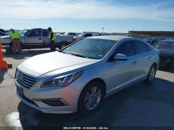 5NPE24AF2GH387867 2016 HYUNDAI SONATA - Image 2