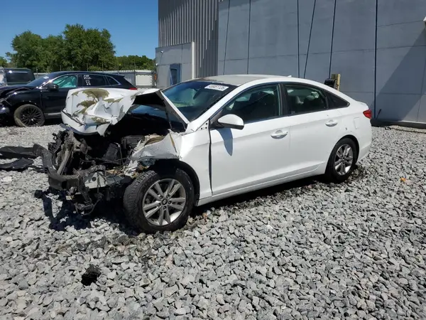 5NPE24AF2GH388050 2016 HYUNDAI SONATA - Image 1