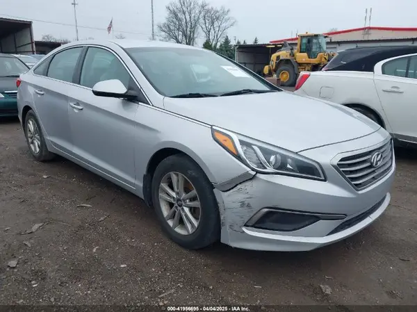 5NPE24AF2GH392177 2016 HYUNDAI SONATA - Image 1