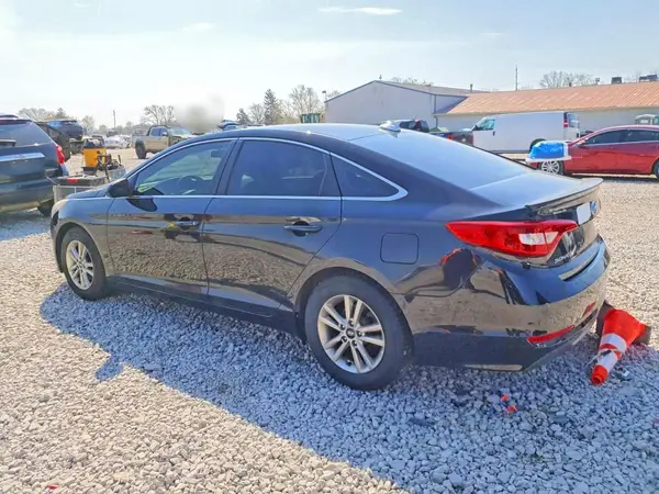 5NPE24AF2GH393135 2016 HYUNDAI SONATA - Image 2