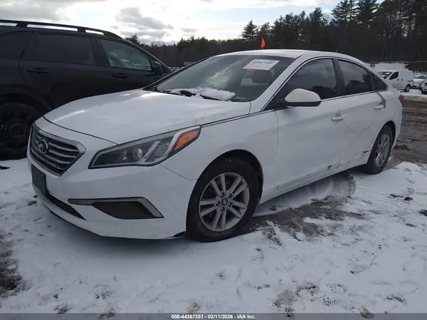 5NPE24AF2GH394804 2016 HYUNDAI SONATA - Image 2