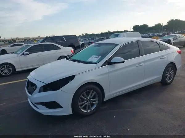 5NPE24AF2GH402223 2016 HYUNDAI SONATA - Image 2