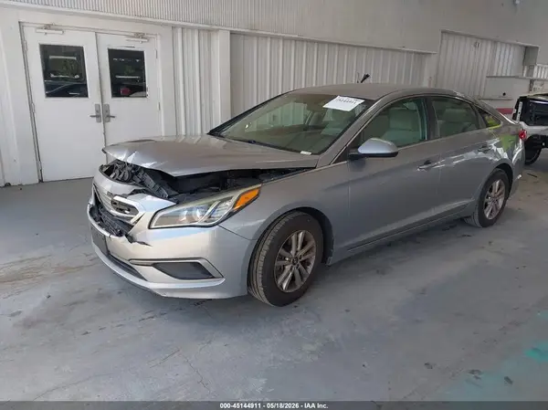 5NPE24AF2GH402917 2016 HYUNDAI SONATA - Image 2