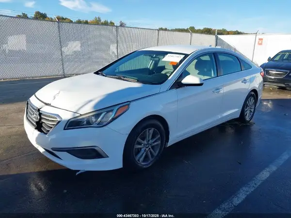 5NPE24AF2GH406109 2016 HYUNDAI SONATA - Image 2