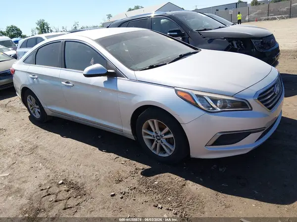 5NPE24AF2GH407213 2016 HYUNDAI SONATA - Image 1