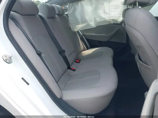 5NPE24AF2GH407714 2016 HYUNDAI SONATA - Image 8