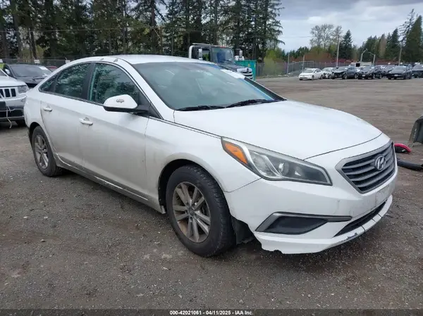 5NPE24AF2GH412489 2016 HYUNDAI SONATA - Image 1