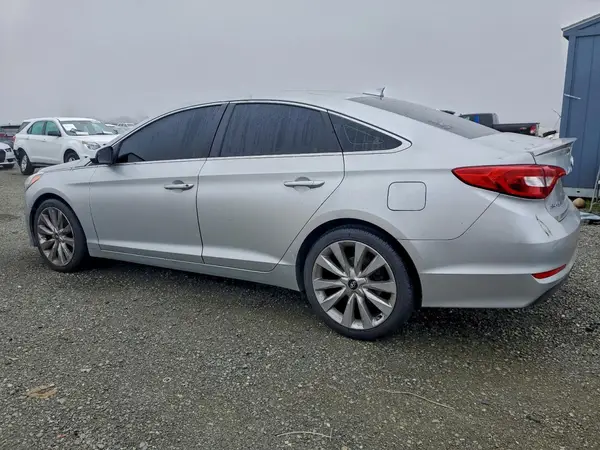 5NPE24AF2GH418731 2016 HYUNDAI SONATA - Image 2
