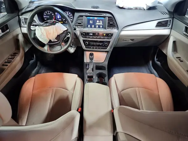 5NPE24AF2HH440021 2017 HYUNDAI SONATA - Image 8