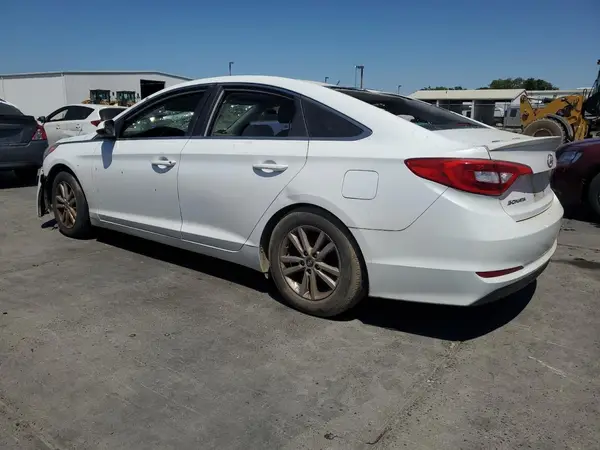 5NPE24AF2HH440553 2017 HYUNDAI SONATA - Image 2
