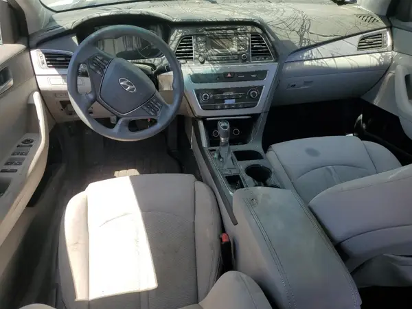 5NPE24AF2HH440553 2017 HYUNDAI SONATA - Image 8