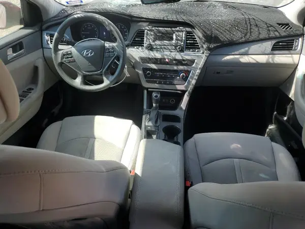 5NPE24AF2HH447518 2017 HYUNDAI SONATA - Image 8