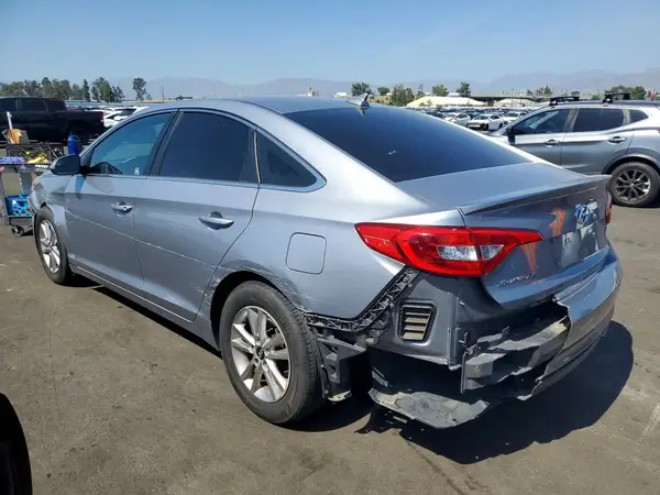 5NPE24AF2HH450550 2017 HYUNDAI SONATA - Image 2