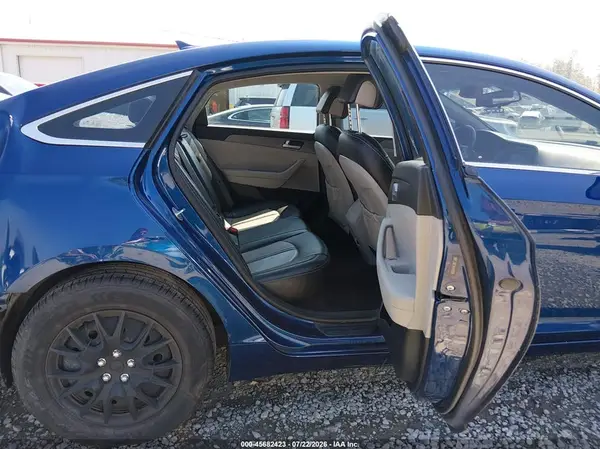 5NPE24AF2HH452699 2017 HYUNDAI SONATA - Image 8