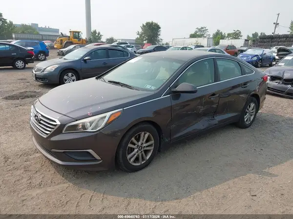 5NPE24AF2HH453139 2017 HYUNDAI SONATA - Image 2