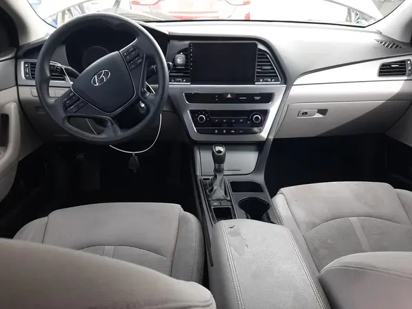 5NPE24AF2HH457207 2017 HYUNDAI SONATA - Image 8