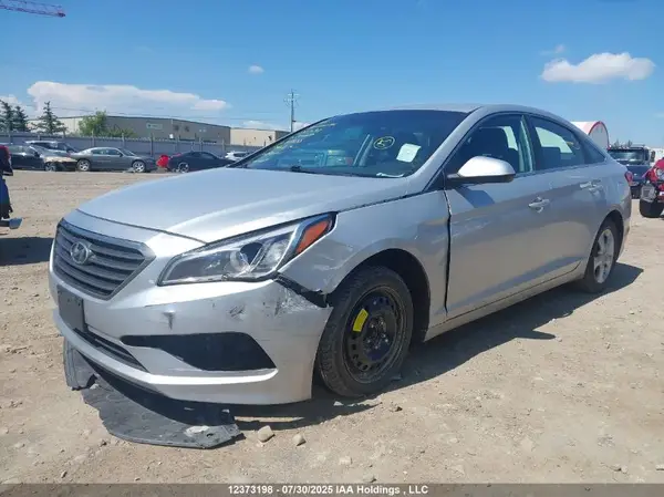 5NPE24AF2HH457238 2017 HYUNDAI SONATA - Image 2