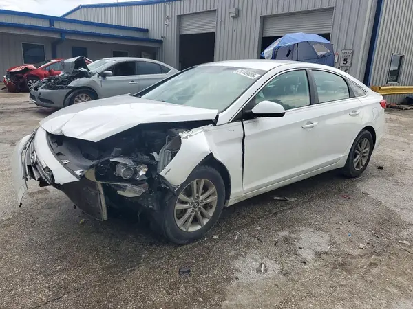 5NPE24AF2HH458017 2017 HYUNDAI SONATA - Image 1