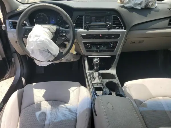 5NPE24AF2HH459202 2017 HYUNDAI SONATA - Image 8