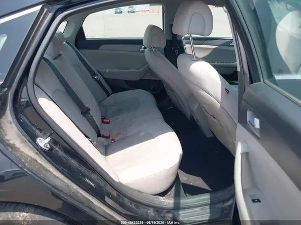5NPE24AF2HH459555 2017 HYUNDAI SONATA - Image 8