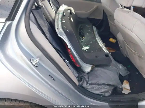 5NPE24AF2HH460480 2017 HYUNDAI SONATA - Image 8