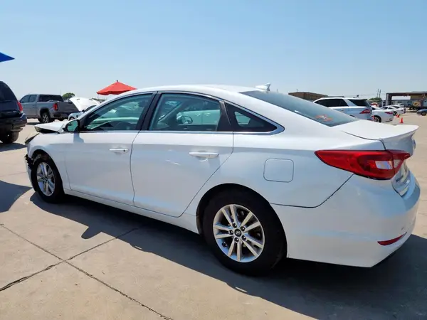 5NPE24AF2HH465890 2017 HYUNDAI SONATA - Image 2