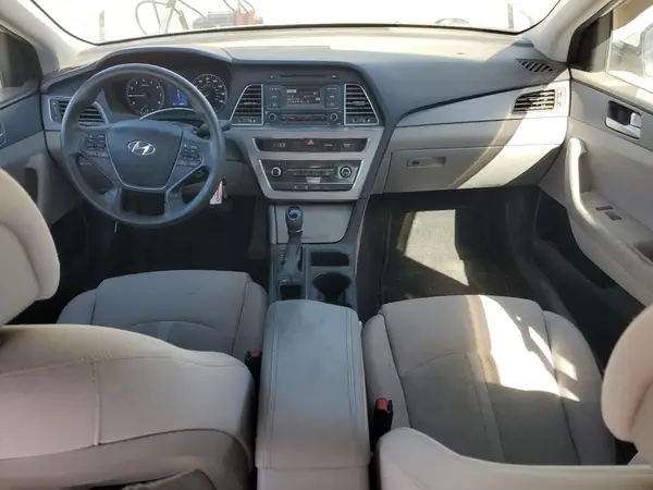5NPE24AF2HH465923 2017 HYUNDAI SONATA - Image 8