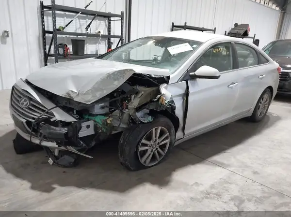 5NPE24AF2HH467882 2017 HYUNDAI SONATA - Image 2