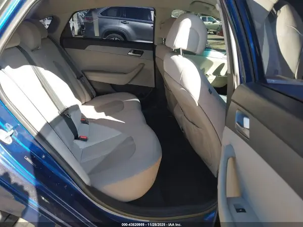 5NPE24AF2HH468725 2017 HYUNDAI SONATA - Image 8