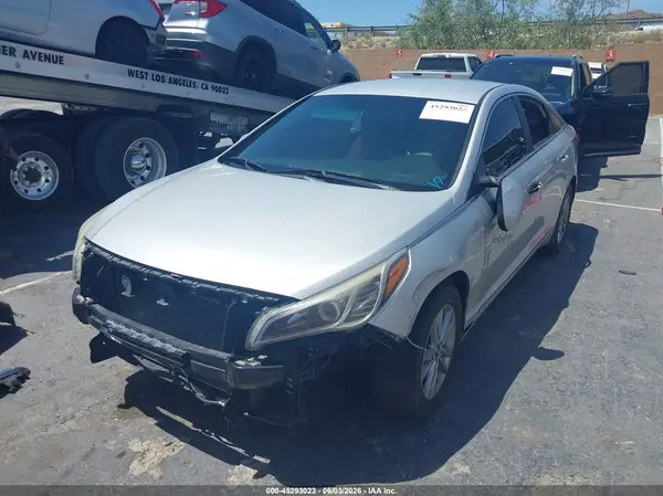 5NPE24AF2HH470670 2017 HYUNDAI SONATA - Image 2