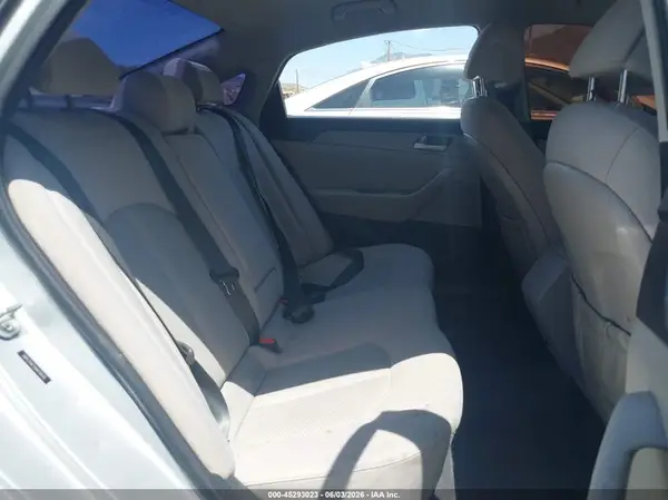 5NPE24AF2HH470670 2017 HYUNDAI SONATA - Image 8