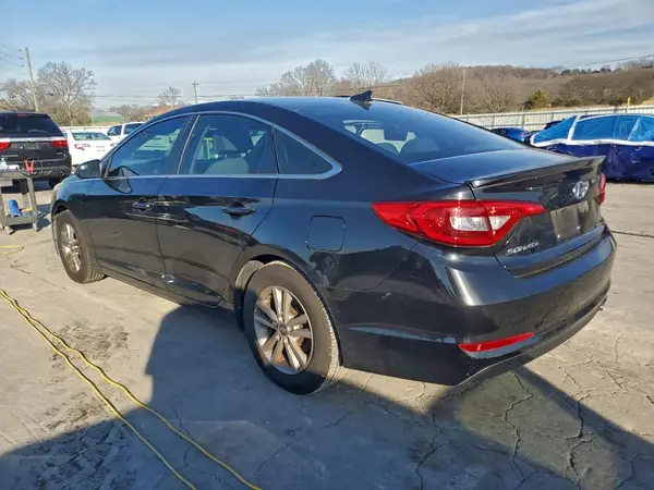 5NPE24AF2HH471852 2017 HYUNDAI SONATA - Image 2