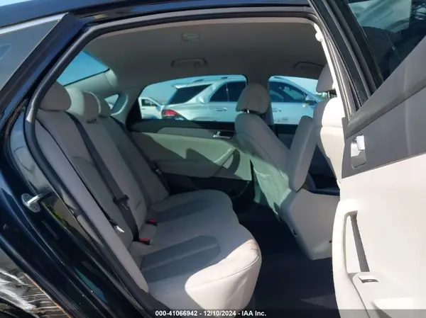 5NPE24AF2HH474329 2017 HYUNDAI SONATA - Image 8